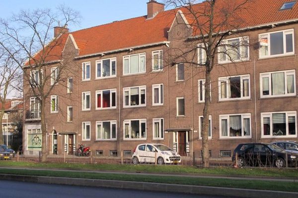 Apartment Dorpsweg in Rotterdam