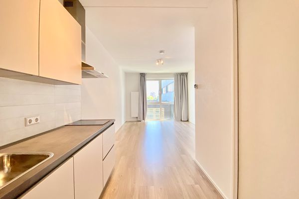 Apartment Laakweg in Den Haag