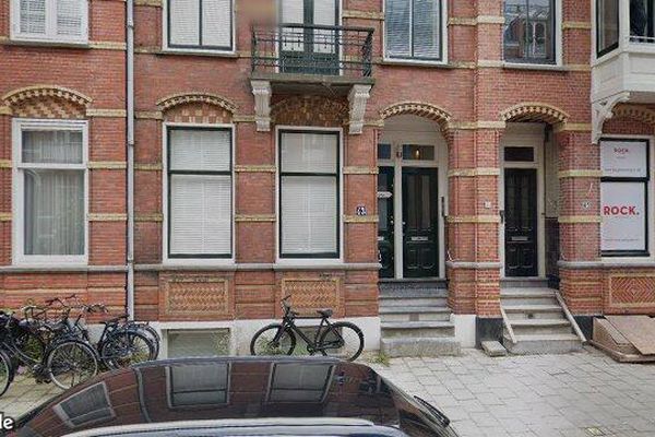 Appartement Van Eeghenstraat in Amsterdam