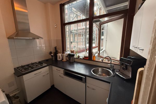 Kamer Bilderdijkkade in Amsterdam