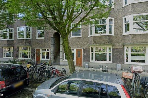 Apartment Van Tuyll van Serooskerkenweg in Amsterdam