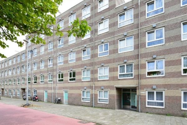 Kamer Daniël Defoelaan in Amsterdam