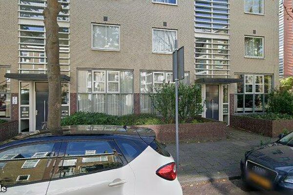 Apartment Amalia van Solmsstraat in Den Haag