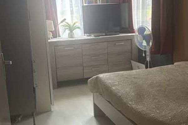 Kamer Burgemeester Röellstraat in Amsterdam