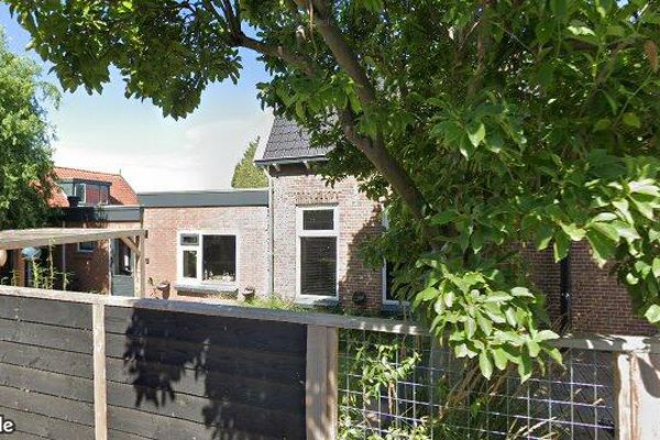 House Burgemeester van Akenwijk in Hendrik-Ido-Ambacht