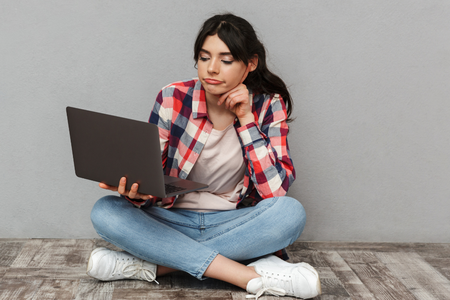 Studeren aan de keukentafel: hoe voorkom je nekklachten?