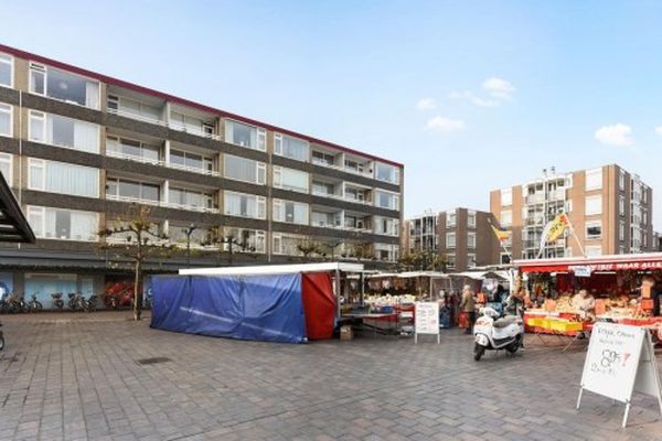 Appartement Loosduinse Hoofdplein in Den Haag