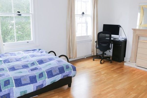Room Hoofdweg in Amsterdam