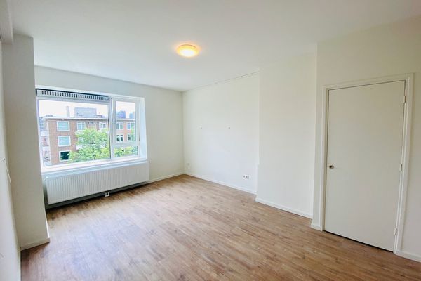 Appartement Admiraal De Ruyterweg in Rotterdam