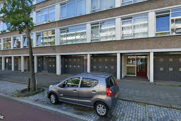 Apartment Escamplaan in Den Haag