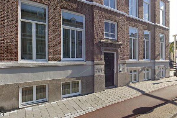 Apartment Laan Copes van Cattenburch in Den Haag