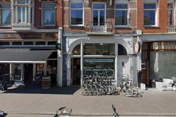 Apartment Eerste Constantijn Huygensstraat in Amsterdam