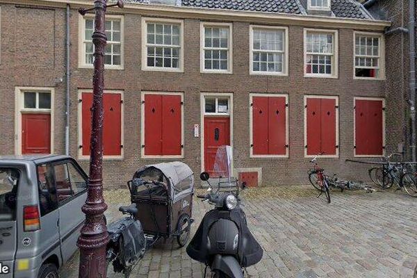 Apartment Oudekerksplein in Amsterdam