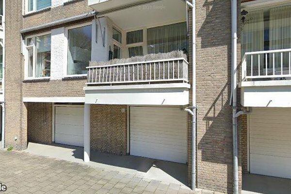 Appartement Aaltje Noordewierstraat in Den Haag