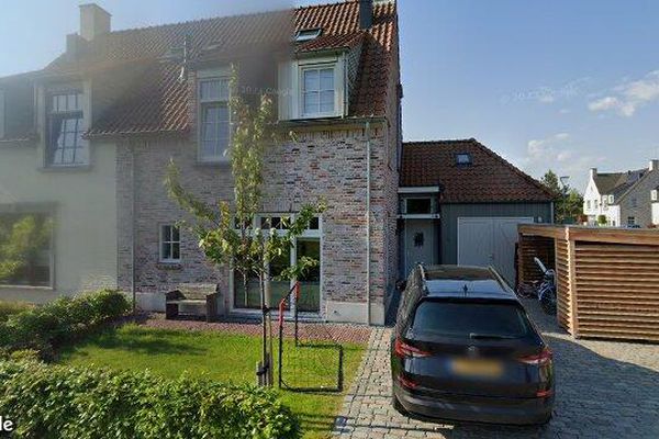 House Waterjuffer in Dorst