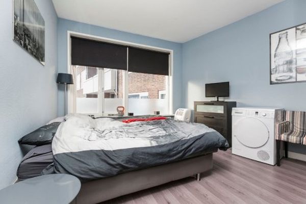 Room Zoutmanstraat in Den Haag