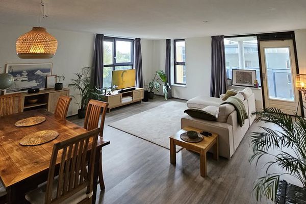 Appartement Antwerpenbaan in Amsterdam