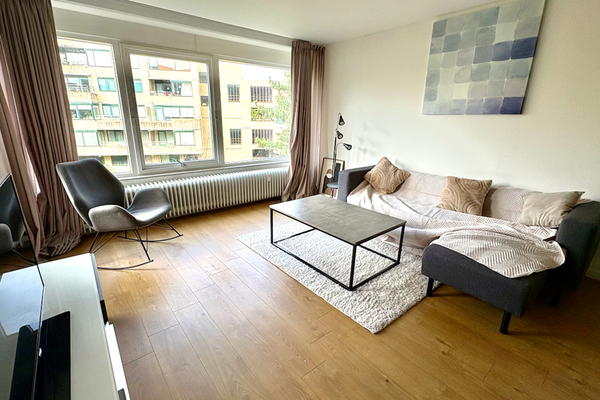 Apartment Burgemeester Patijnlaan in Den Haag