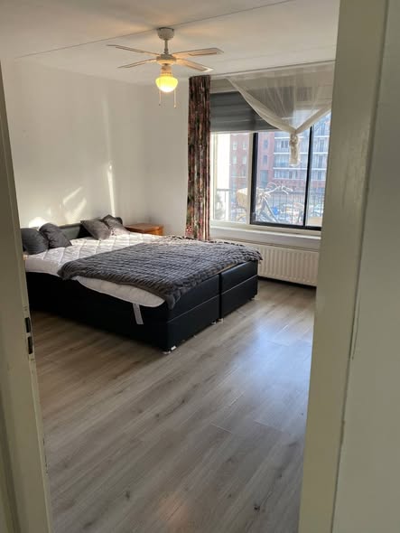 Kamer - Conny Stuartstraat/Amsterdam (€995.00/89.00m2)