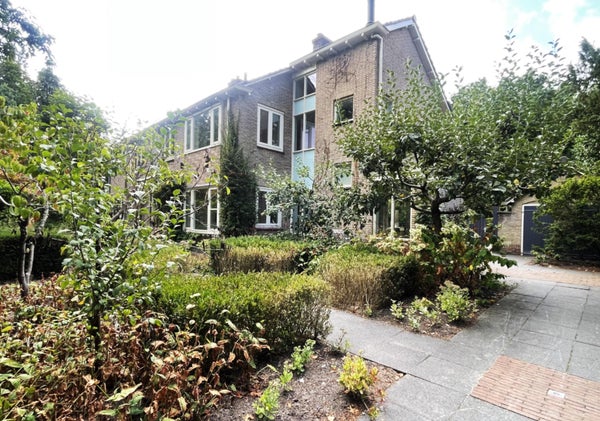 Huurwoning - Oranje Nassauplein/Zeist (€3995.00/200.00m2)