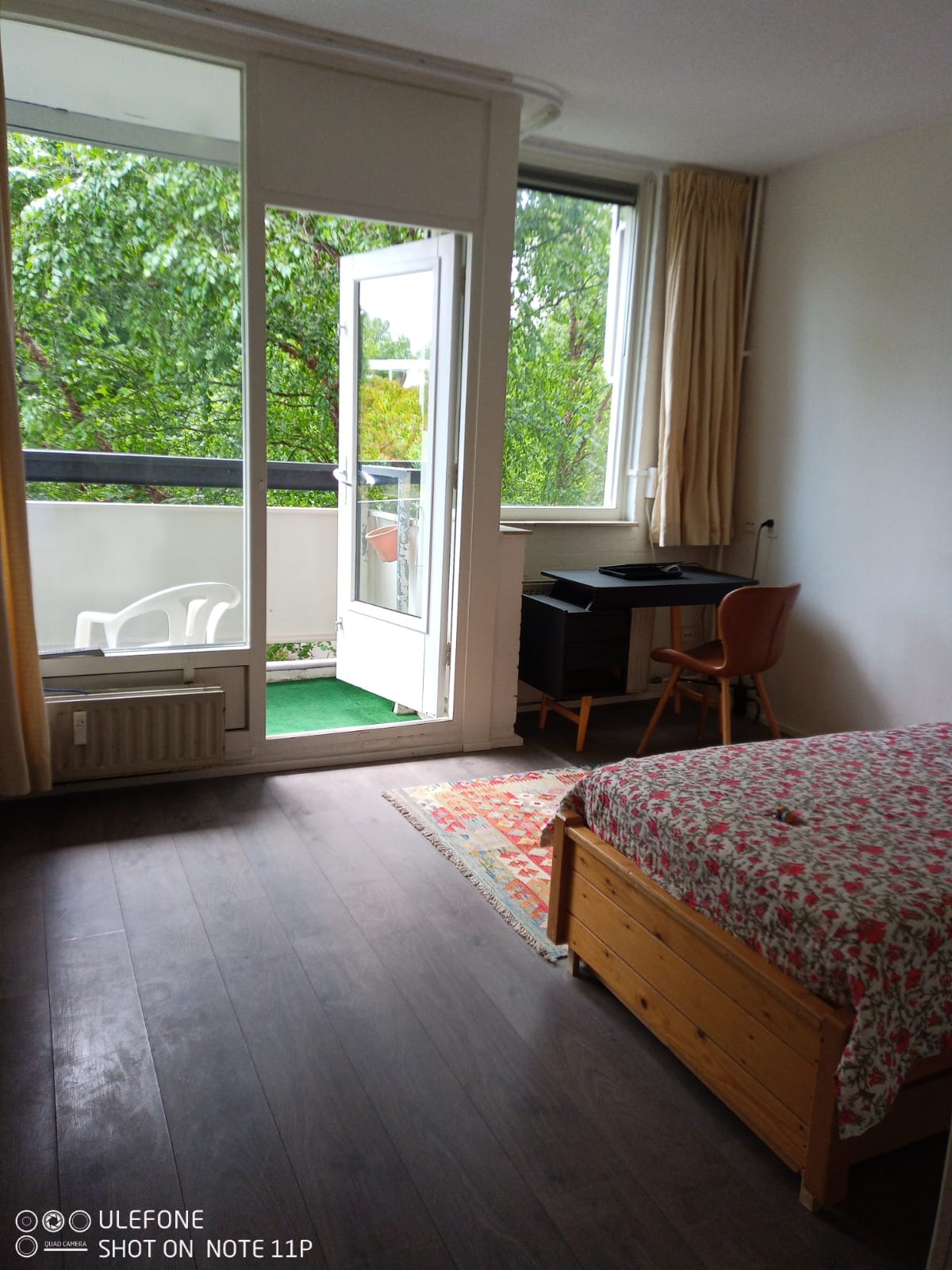 Studio - Van Nijenrodeweg/Amsterdam (€1200.00/25.00m2)