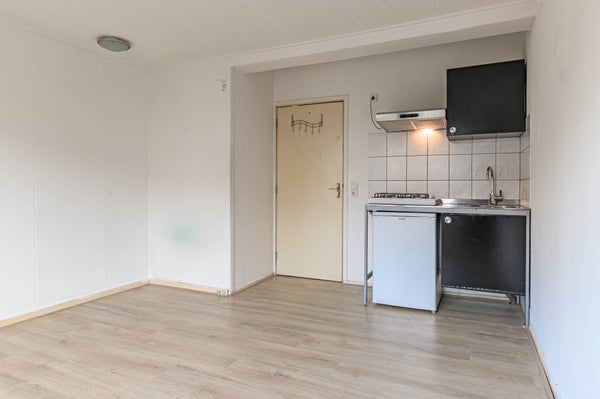 Kamer - Hoofdstraat/Leiderdorp (€610.00/17.00m2)
