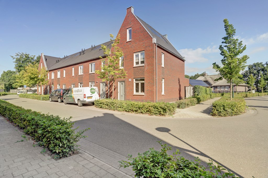 Huurwoning - Dennenoord/Hapert (€1725.00/127.00m2)
