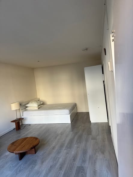 Kamer - Gerard Doustraat/Amsterdam (€1650.00/30.00m2)