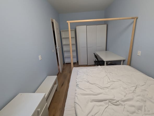 Kamer - Near Bijlmerplein/Amsterdam (€1000.00/10.00m2)