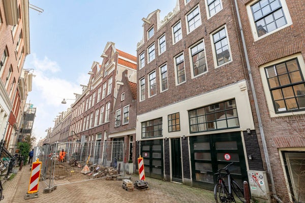 Huurwoning - Derde Weteringdwarsstraat/Amsterdam (€3750.00/129.00m2)