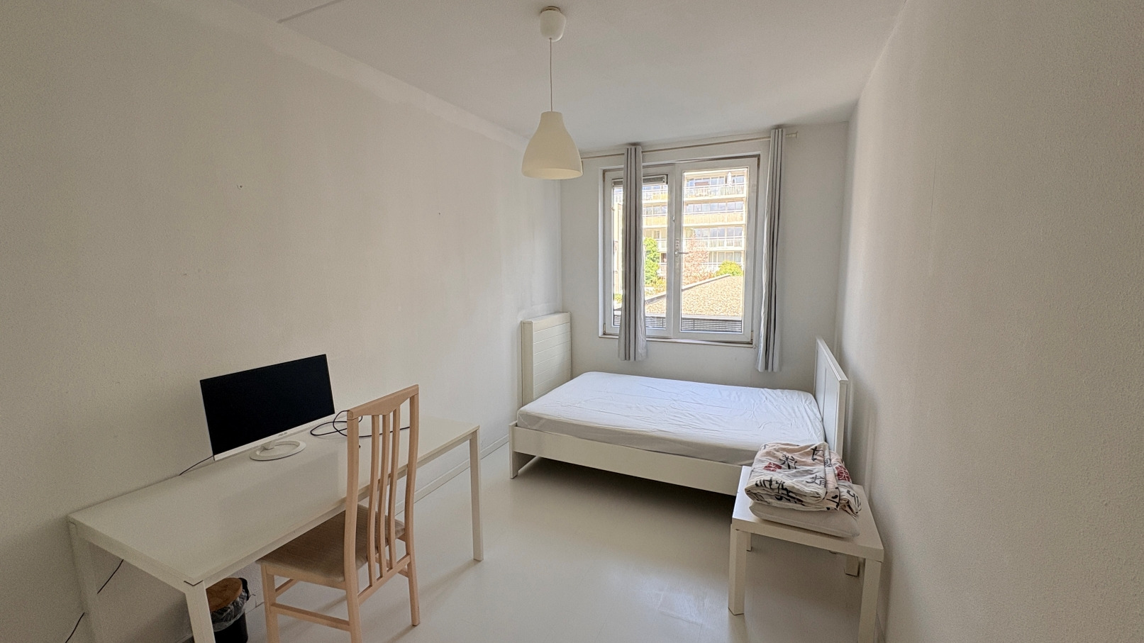 Kamer - Landzicht/Amsterdam (€875.00/15.00m2)