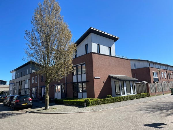 Huurwoning - Schout van der Dussensingel/Den Bosch (€2100.00/117.00m2)