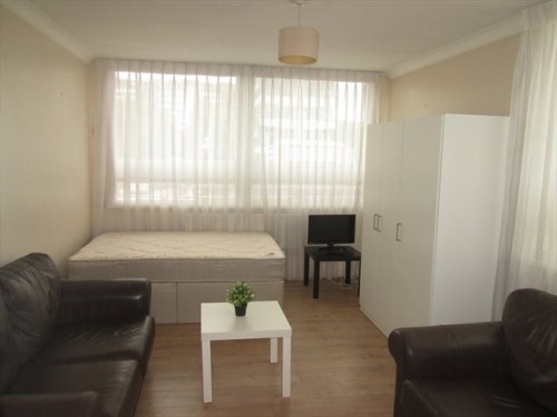 Kamer - Croeselaan/Utrecht (€705.00/27.00m2)