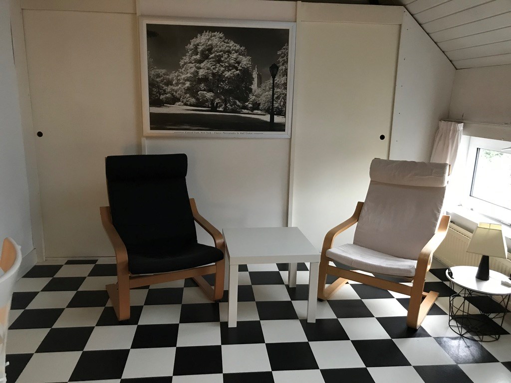 Studio - 1e De Riemerstraat/Den Haag (€1395.00/45.00m2)