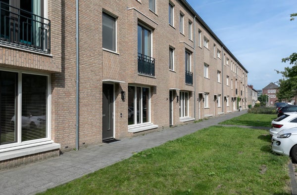 Huurwoning - Jan Ligthartstraat/Breda (€2300.00/129.00m2)