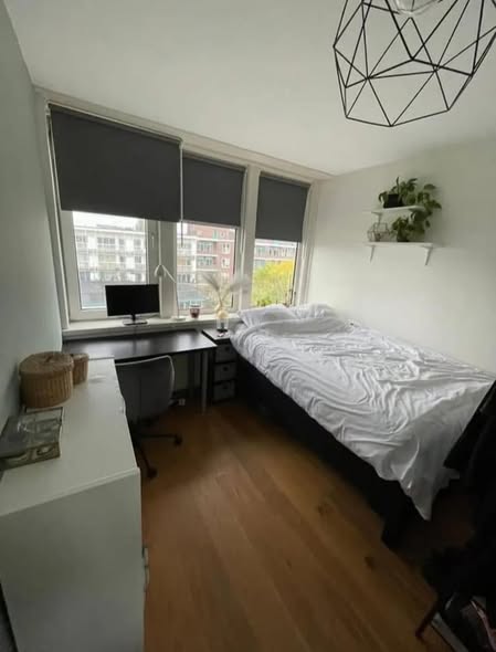 Kamer - De Baarsjes/Amsterdam (€825.00/10.00m2)