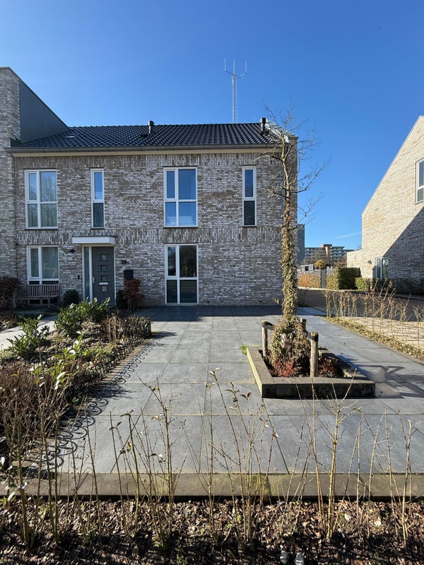 Huurwoning - Koning Arthurlaan/Eindhoven (€2195.00/131.00m2)