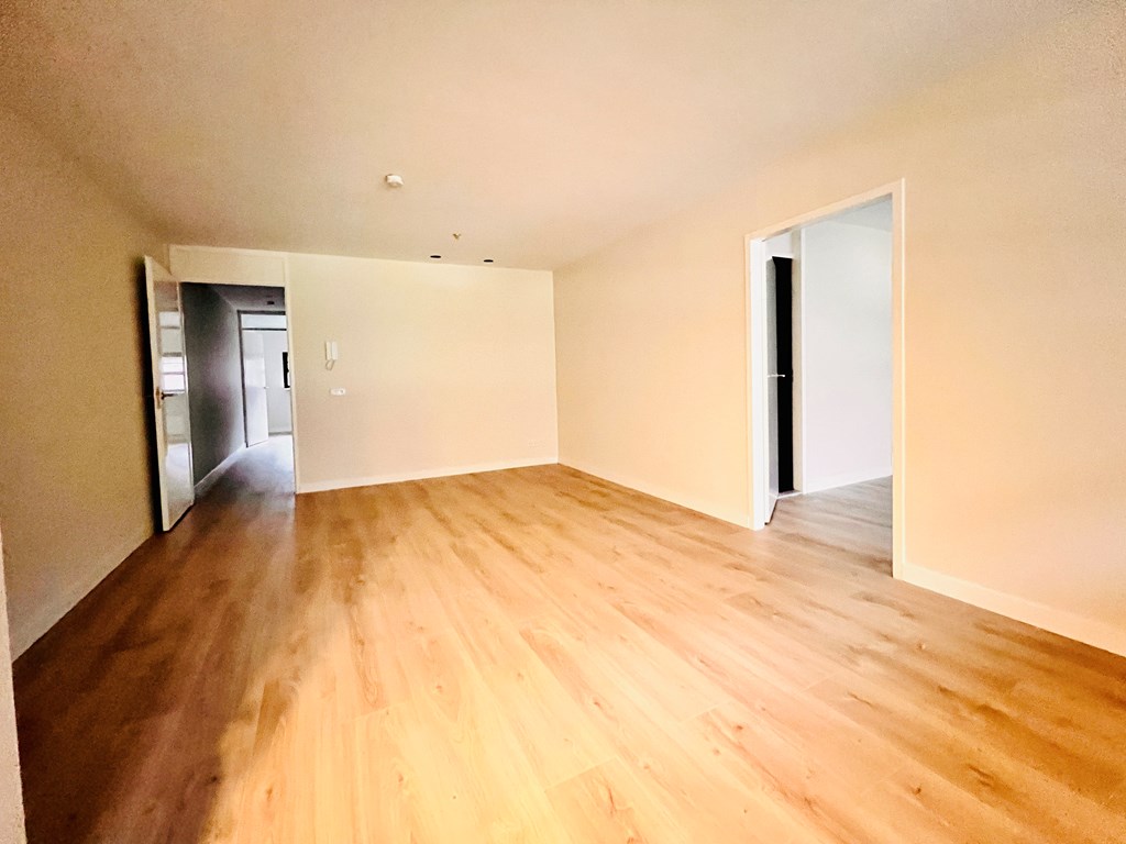 
Photo apartment for rent in Rotterdam - Oude Binnenweg
