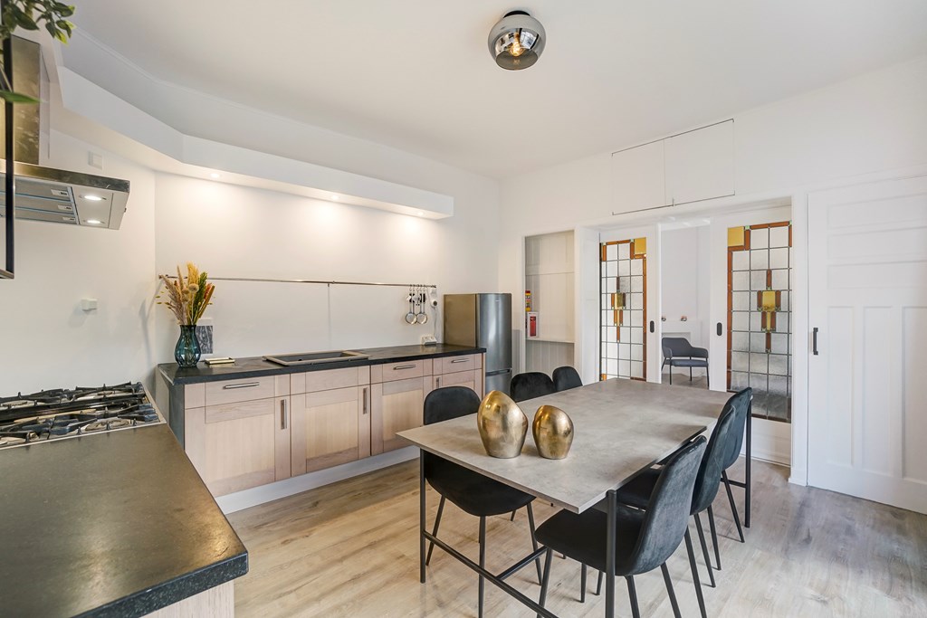 Appartement - Monstersestraat/Den Haag (€2695.00/90.00m2)