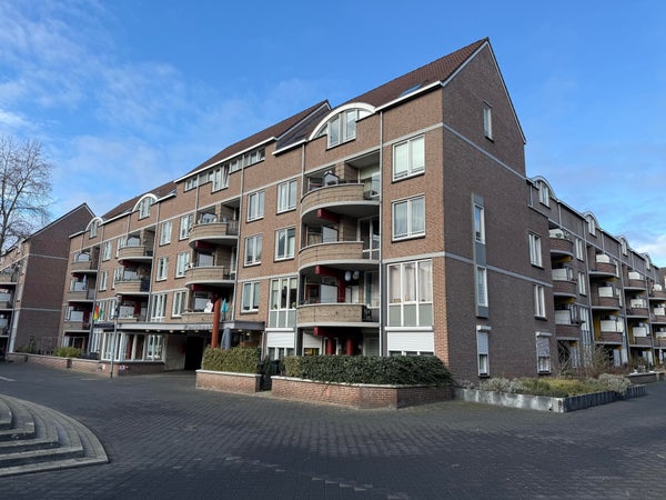 Appartement - Lakenweversplein/Maastricht (€1487.00/102.00m2)