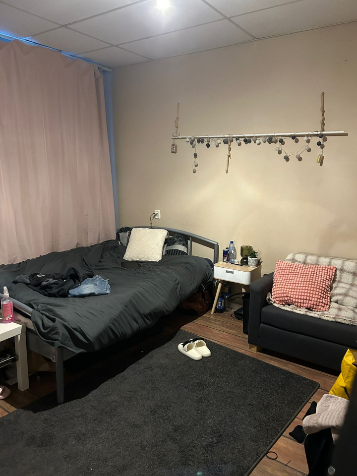 Kamer - Minister van Sonstraat/Tilburg (€336.32/13.00m2)