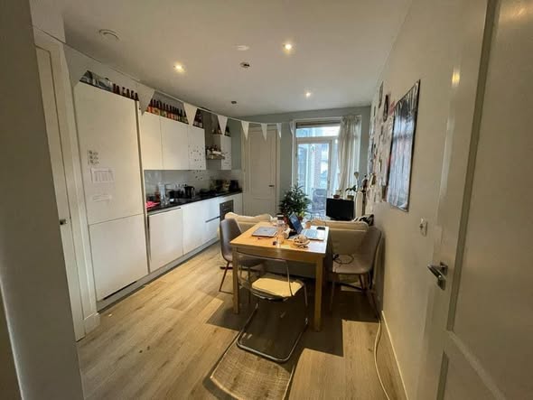 Kamer - Onbekend/Amsterdam (€640.00/11.00m2)