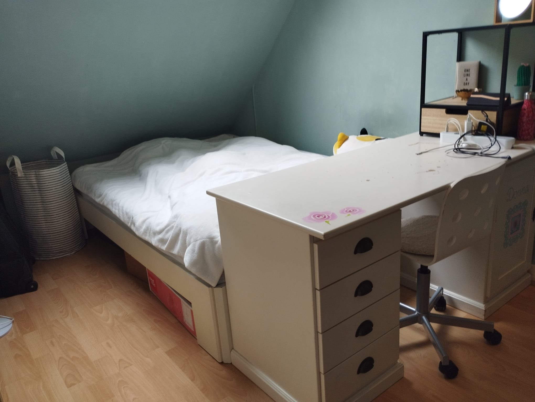 Kamer - Burgemeester van der Werffstraat/Den Haag (€650.00/12.00m2)