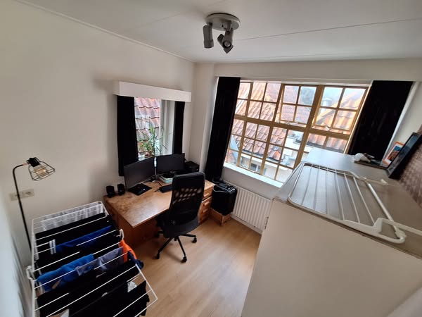 Kamer - Onbekend/Zwolle (€1200.00/80.00m2)