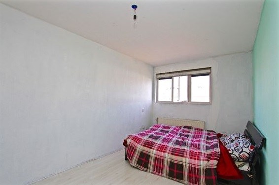 Kamer - Apeldoornselaan/Den Haag (€460.00/12.00m2)