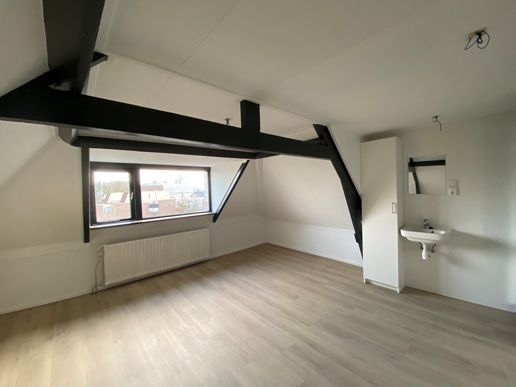Studio - Sonsbeeksingel/Arnhem (€740.70/20.00m2)