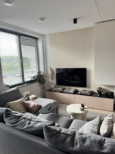 Appartement - Rinus-Michelslaan/Amsterdam (€2400.00/8.00m2)