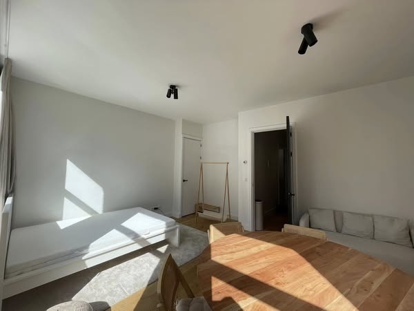 Kamer - Genestetstraat/Amsterdam (€1485.00/25.00m2)