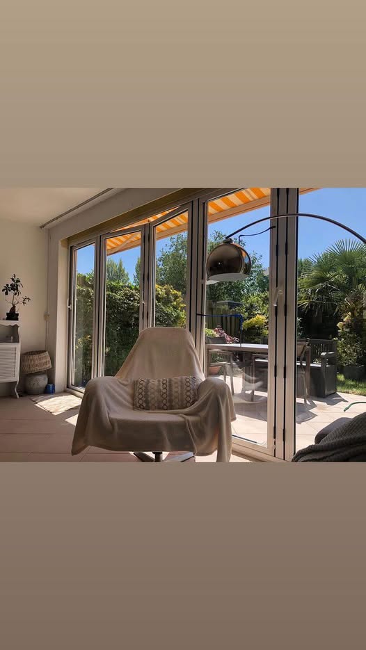 Kamer - Onbekend/Amstelveen (€1000.00/200.00m2)