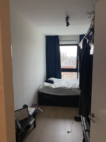 Kamer - Haarlemmerweg/Amsterdam (€800.00/10.00m2)